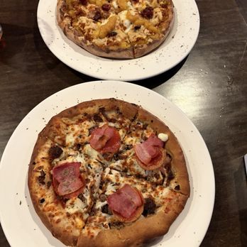 Koreatown Pizza - Specialty pizzas - Pizza Near Me - Los Angeles, California Koreatown Pizza - Specialty pizzas - Pizza Near Me - Los Angeles, California