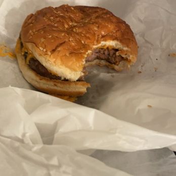 The Wieners Circle - Char Burger - American Near Me - Chicago, Illinois