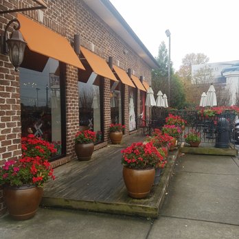 White Windmill - So pretty! - Bakeries Near Me - Doraville, Georgia