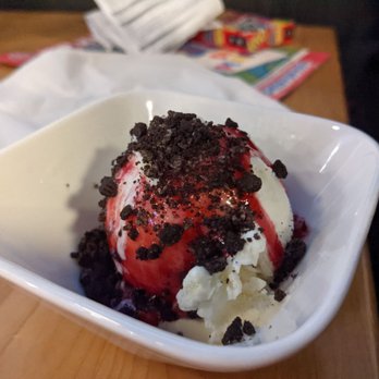Boston Pizza - Sundae - Pizza Near Me - Tsawwassen, British Columbia