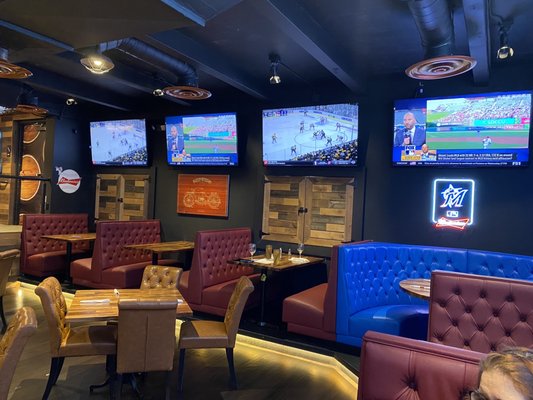 Old Tom's Sports Bar Kendall by null