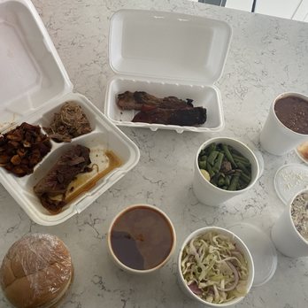 River Road BBQ - Special fundraising dinner for carry out Chef in a Box to benefit the APRON organization -- WOW! - Barbeque Near Me - Louisville, Kentucky River Road BBQ - Special fundraising dinner for carry out Chef in a Box to benefit the APRON organization -- WOW! - Barbeque Near Me - Louisville, Kentucky