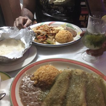L Encanto D Lola - Mexican Near Me - New York, New York
