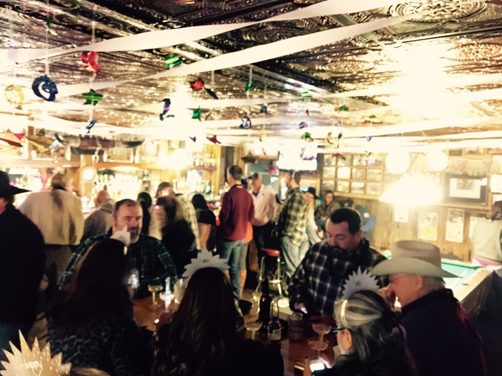 MOUNTAIN INN BAR Updated June 2024 810 Main, Dayton, Wyoming