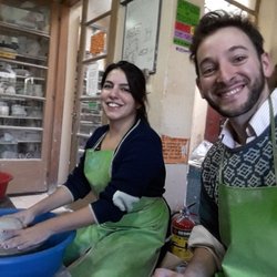 Fango Taller de Alfarería - Tirando magia