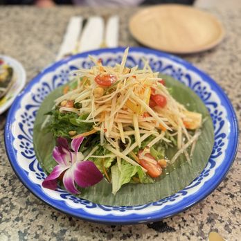 Viethai Cuisine - Papaya salad - Thai Near Me - Santa Rosa, California