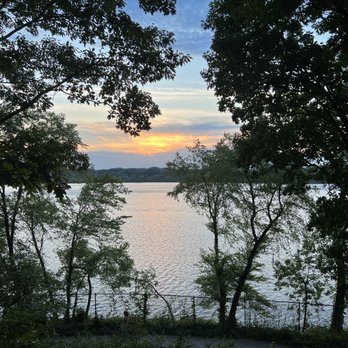 Kingsley Park - Overlook of Fresh Pond - Parks Near Me Kingsley Park - Overlook of Fresh Pond - Parks Near Me