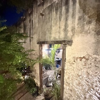 Holoch - Looking into the outdoor kitchen - Restaurants Near Me - Centro, YUC