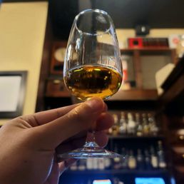 1 shot of Tyrconnell single malt Irish whiskey 1 shot of Tyrconnell single malt Irish whiskey