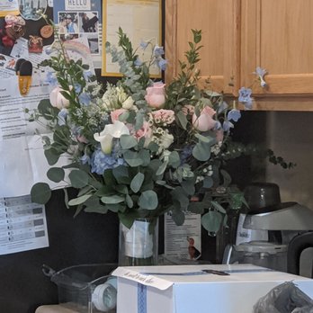 Full Garden Floral - Flower arrangement a couple days after picking it up. - Florists Near Me - Chandler, Arizona Full Garden Floral - Flower arrangement a couple days after picking it up. - Florists Near Me - Chandler, Arizona