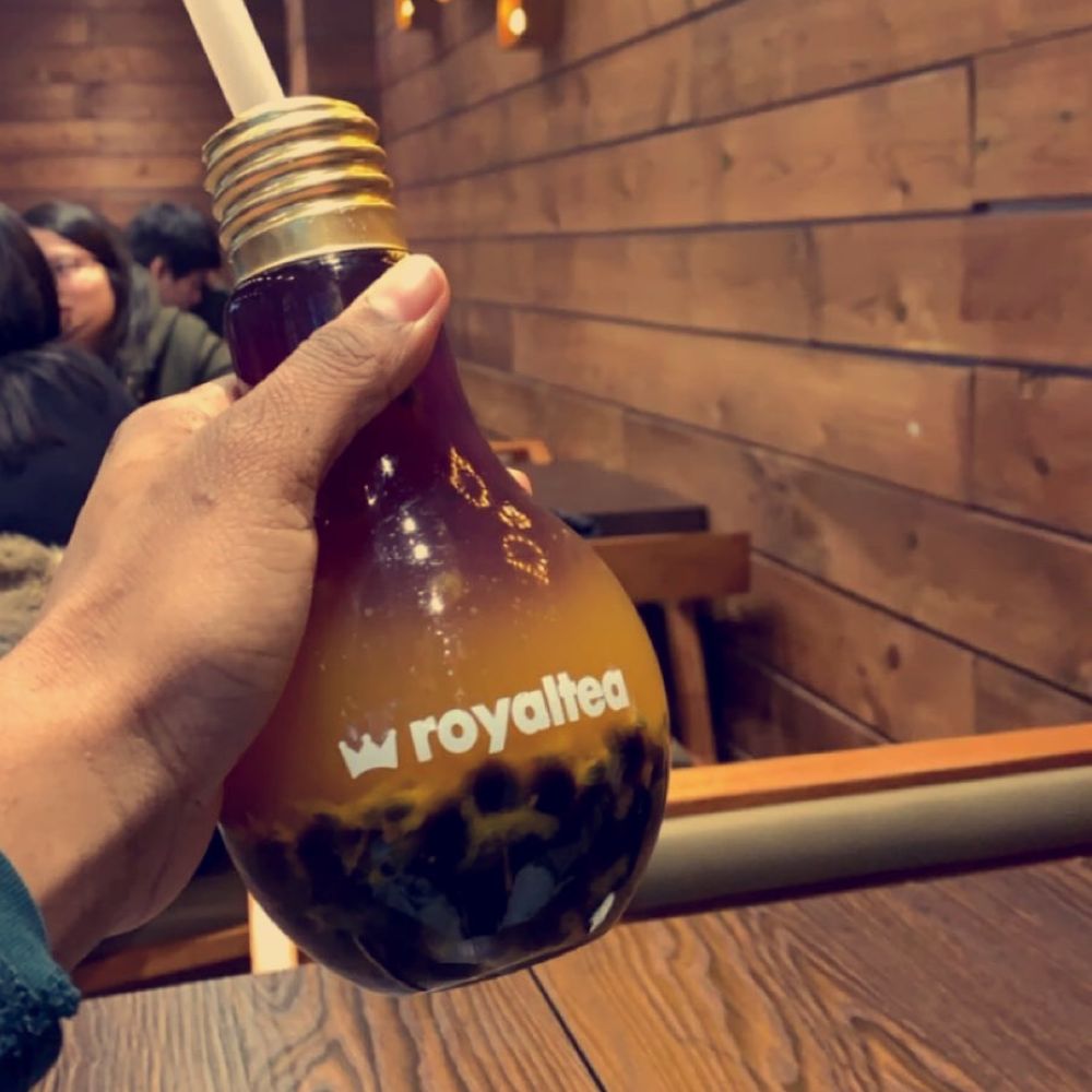 Royaltea - I got the passion tea spectrum in the lightbulb! Loved the flavor but wasn't a huge fan of the seeds :(( - Bubble Tea Near Me - Toronto, Ontario