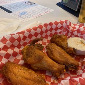 The Point in Fells - 1/2 lb wings -- quite good actually - New American Near Me - Baltimore, Maryland The Point in Fells - 1/2 lb wings -- quite good actually - New American Near Me - Baltimore, Maryland