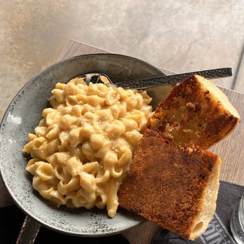 Reunion Kitchen + Drink - Mac N Cheese - New American Near Me - Corona, California