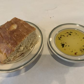 Amerigo Italian Restaurant - Bread and EVOO - Italian Near Me - Flowood, Mississippi