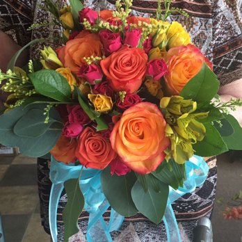 Simple Expressions - Brides Bqt - Florists Near Me - Decherd, Tennessee