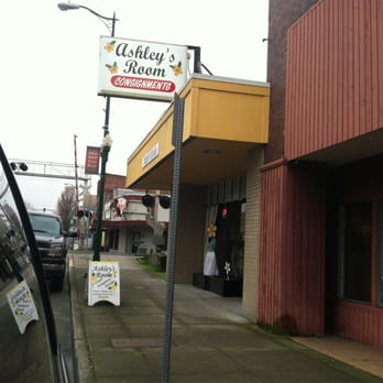 Ashley's Room - Women's Clothing Near Me - Puyallup, Washington Ashley's Room - Women's Clothing Near Me - Puyallup, Washington