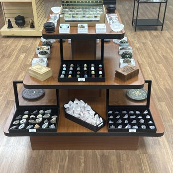 Northerncrow - Gemstones & Minerals Near Me - Pembroke, Massachusetts