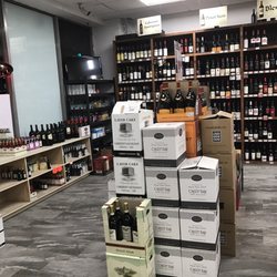Lido Wine & Spirits