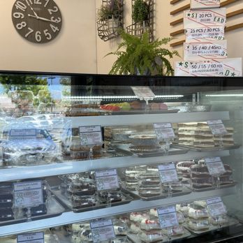 Starbread Bakery - Other goodies beside seniorita bread - Bakeries Near Me - Hercules, California Starbread Bakery - Other goodies beside seniorita bread - Bakeries Near Me - Hercules, California