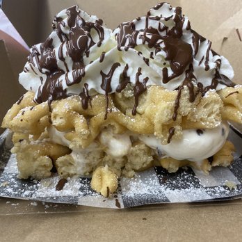 Dream the La Cream - Ice Cream & Frozen Yogurt Near Me - Virginia Beach, Virginia Dream the La Cream - Ice Cream & Frozen Yogurt Near Me - Virginia Beach, Virginia