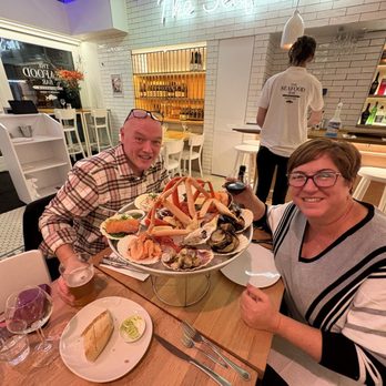 The Seafood Bar - Seafood Near Me - Amsterdam, New Hampshire