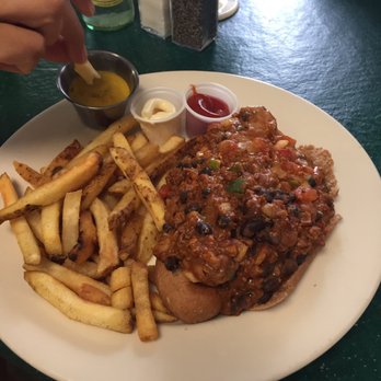 Mr Natural - Chili cheese dog and fries - Vegetarian Near Me - Austin, Texas Mr Natural - Chili cheese dog and fries - Vegetarian Near Me - Austin, Texas