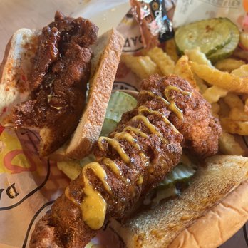 Dave's Hot Chicken - Chicken Shop Near Me - Sunnyvale, California Dave's Hot Chicken - Chicken Shop Near Me - Sunnyvale, California