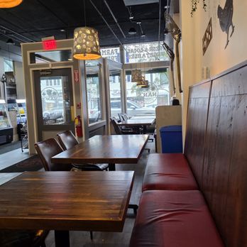 Nan's Kitchen - Inside - Breakfast & Brunch Near Me - Andover, Massachusetts