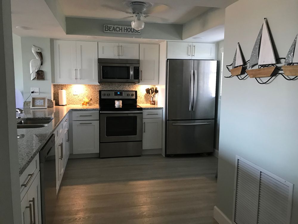 Eastern Flooring Center - countertop fabricator in Bunnell, FL