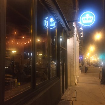 Pleasant House Pub - British Near Me - Chicago, Illinois