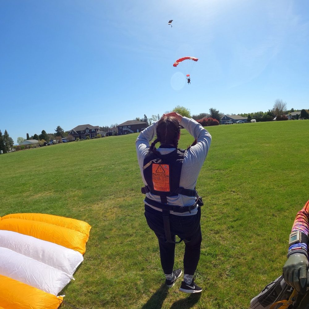 Skydive Oregon - Watching my mom and Travis come down! - Skydiving Near Me - Molalla, Oregon Skydive Oregon - Watching my mom and Travis come down! - Skydiving Near Me - Molalla, Oregon