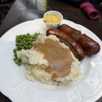 The Pelican Inn - Bangers & Mash - Hotels Near Me - Muir Beach, California The Pelican Inn - Bangers & Mash - Hotels Near Me - Muir Beach, California