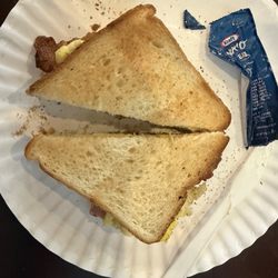 Griffin's Cafe - Breakfast sandwich