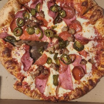 Pizza Pirates - Pizza Near Me - Riverside, California