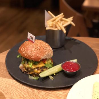 Upland - Upland burger - New American Near Me - New York, New York