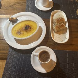 Bordeaux Lounge by Turquoise - Backlava , Turkish coffee, crème brûlée