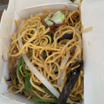 Yuan Wonton - Crispy Garlic Noodles - Food Trucks Near Me - Denver, Colorado Yuan Wonton - Crispy Garlic Noodles - Food Trucks Near Me - Denver, Colorado