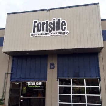 Fortside Brewing Company - Fortside Brewing Company Storefront and Entrance - Breweries Near Me - Vancouver, Washington Fortside Brewing Company - Fortside Brewing Company Storefront and Entrance - Breweries Near Me - Vancouver, Washington