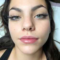 Eyedeal Lashes