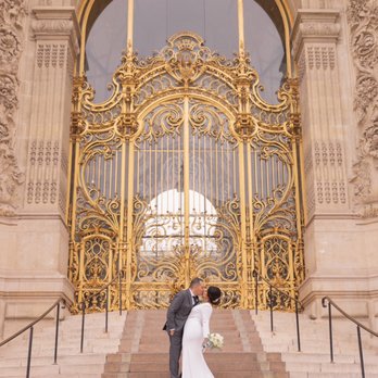 Timeless Paris - Golden Gate - Session Photography Near Me