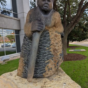 HALL Park - Appears to be a docent for the collection!!! - Shared Office Spaces Near Me - Frisco, Texas