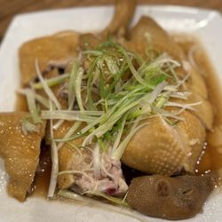 East Ocean Seafood Restaurant - Steamed scallion chicken (Jan 2026)