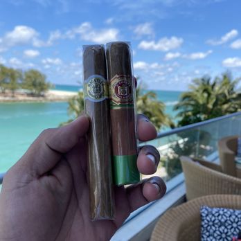 Artisan Beach House - Cigar - American Near Me - Bal Harbour, Florida Artisan Beach House - Cigar - American Near Me - Bal Harbour, Florida