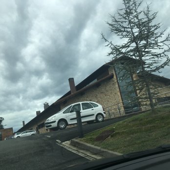 Gorka Izagirre - Wine Tasting Room Near Me - Larrabetzu, BI
