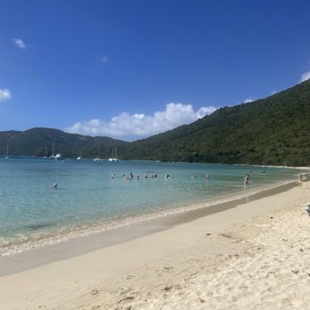 Brewers Bay Beach - Love the hill views to the north of the beach - Beaches Near Me - St Thomas, Virgin Islands