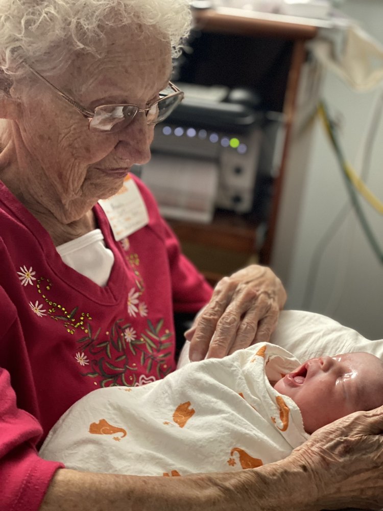 Creekside OB/GYN - patient advocate in Folsom, CA