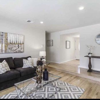 CNS Home Staging & Redesign - Living room - Home Staging Near Me