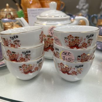 Favarh Thrift Shop - Tea set. - Thrift Stores Near Me - Canton, Connecticut
