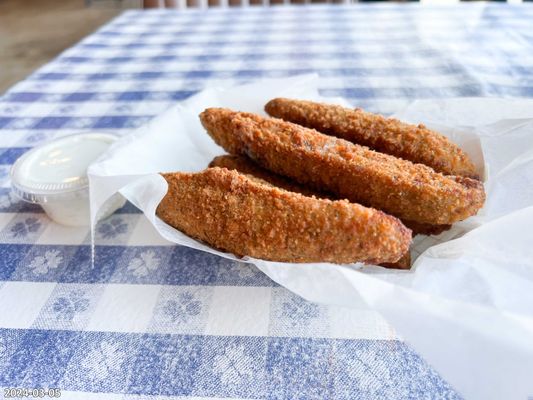 Gus's World Famous Fried Chicken by null