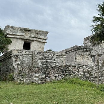 Zona Arqueológica de Tulum - Landmarks & Historical Buildings Near Me - Tulum, ROO